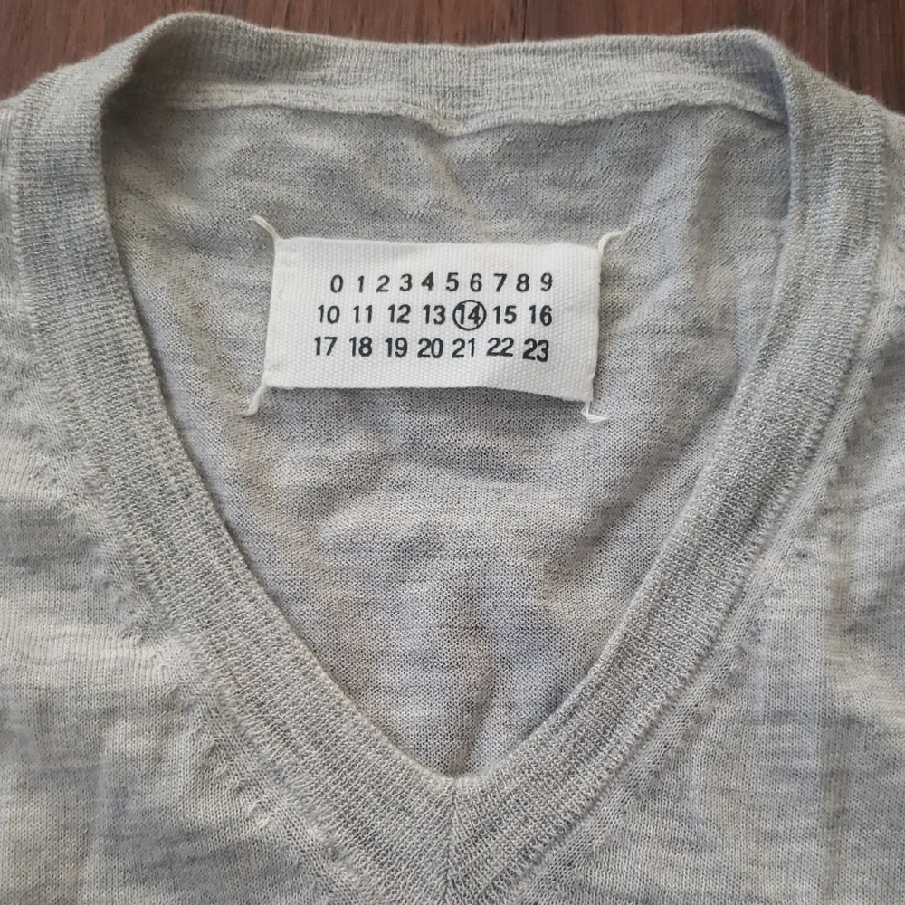 Maison Margiela Men's Gray Cashmere Vneck Sweater Size Large Preppy Designer Lux